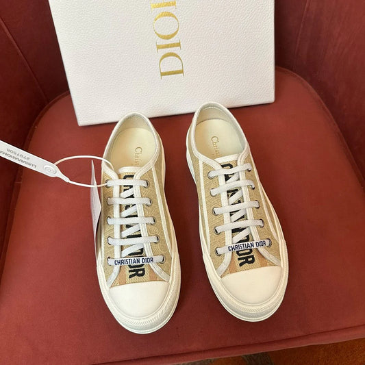 DIOR SNEAKER
