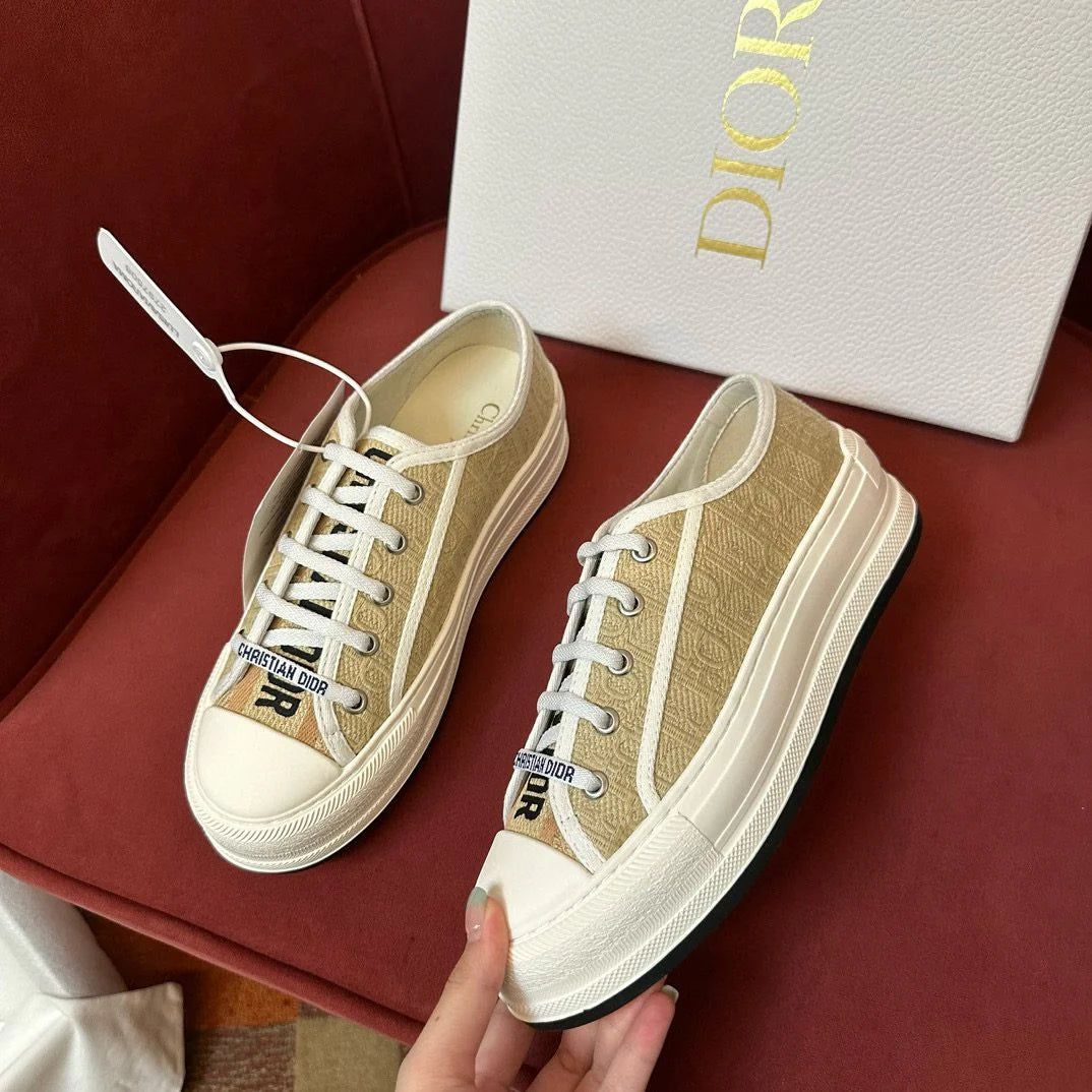 DIOR SNEAKER