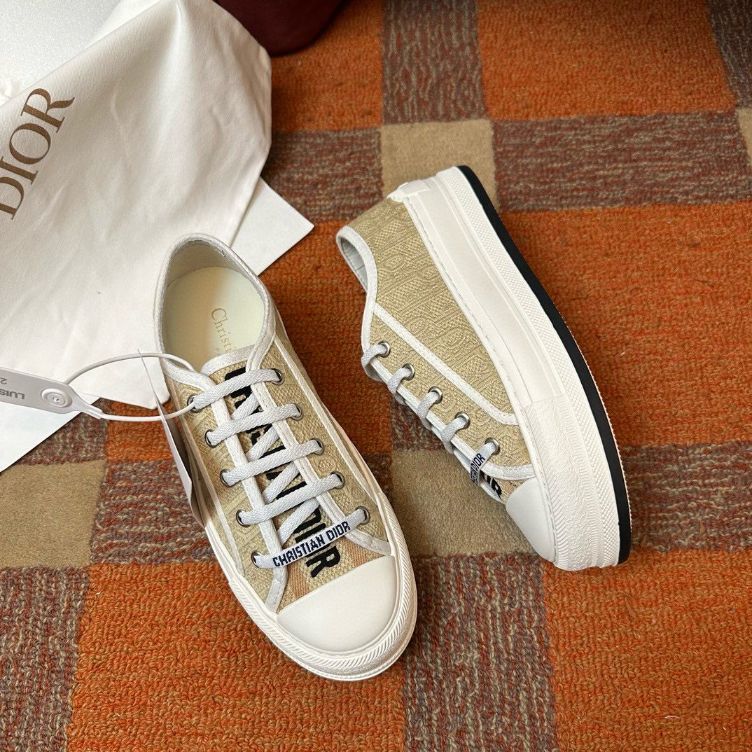 DIOR SNEAKER