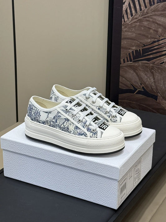DIOR SNEAKER