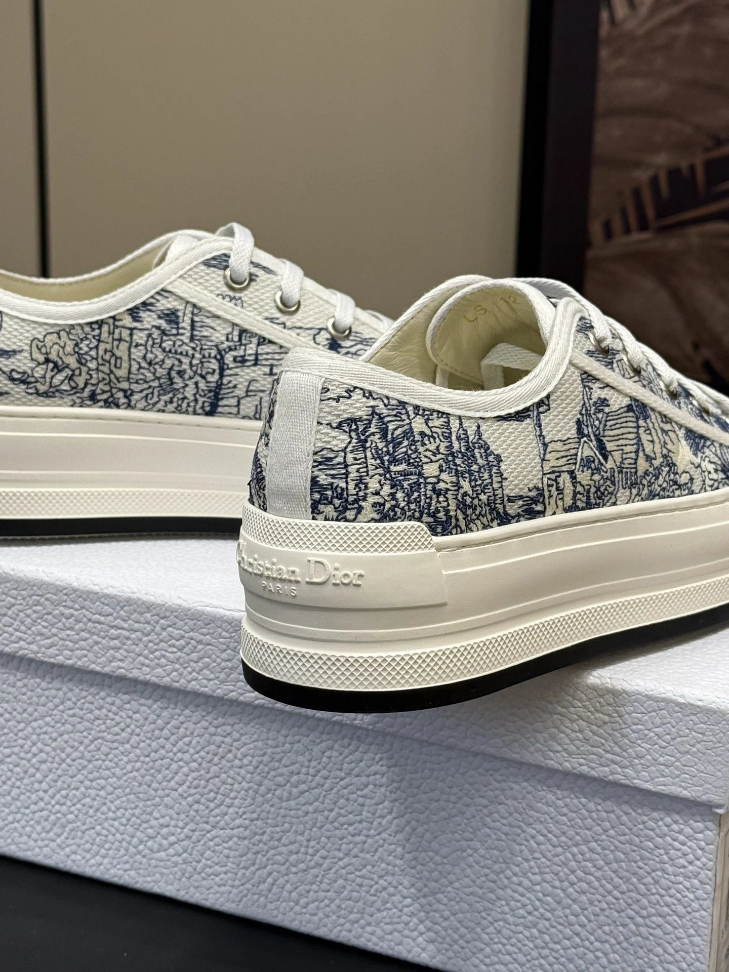 DIOR SNEAKER