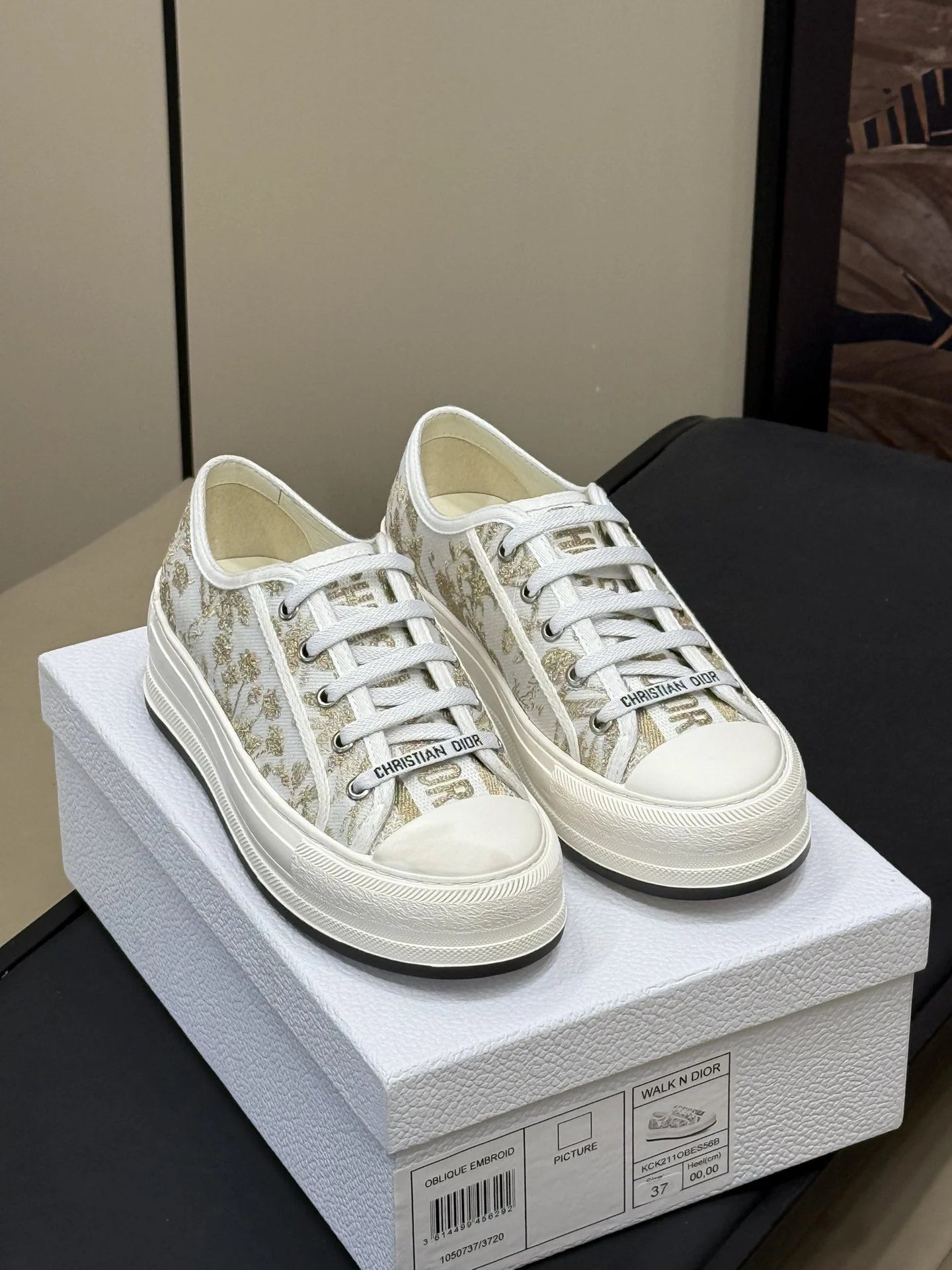 DIOR SNEAKER