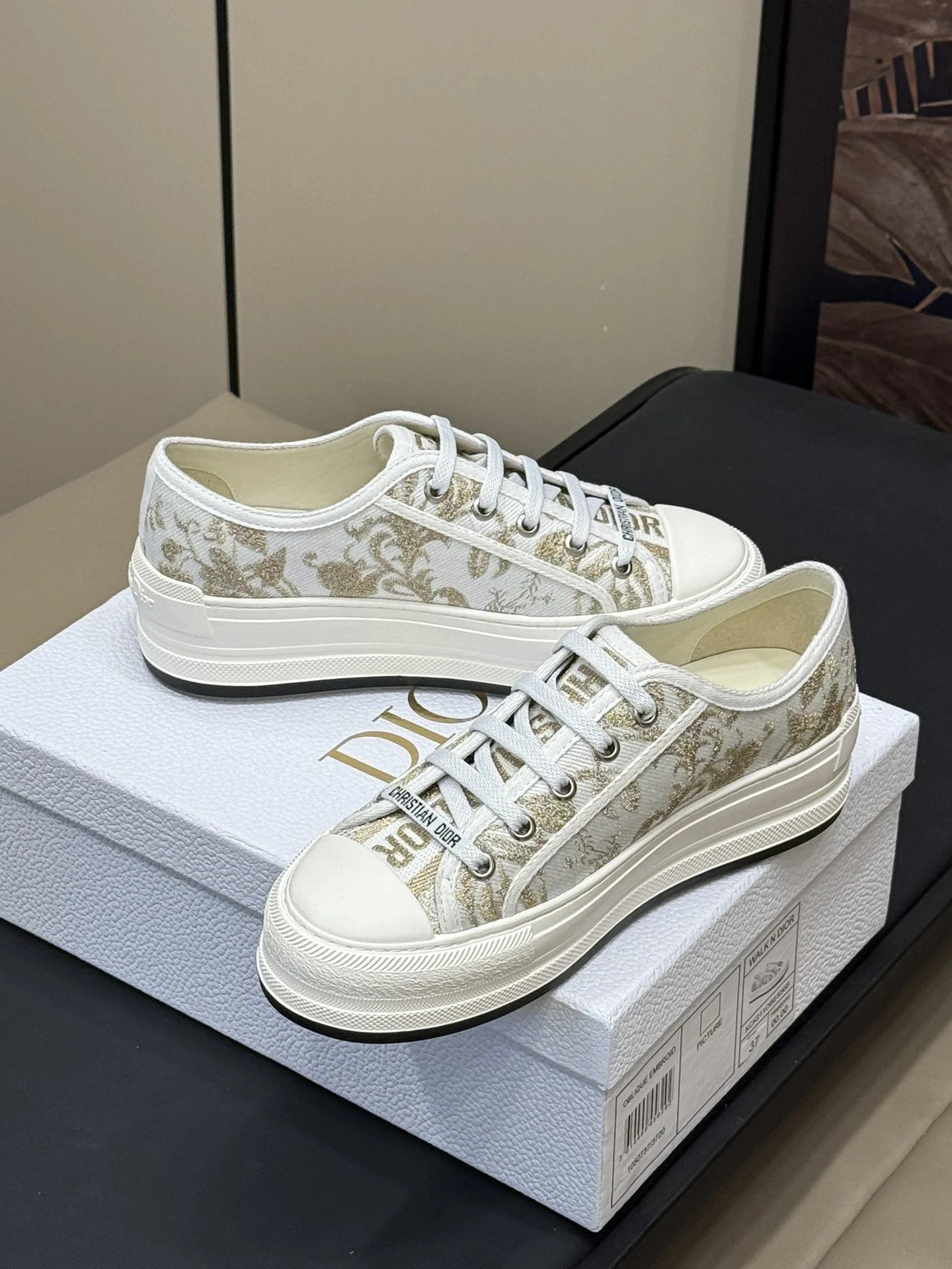 DIOR SNEAKER
