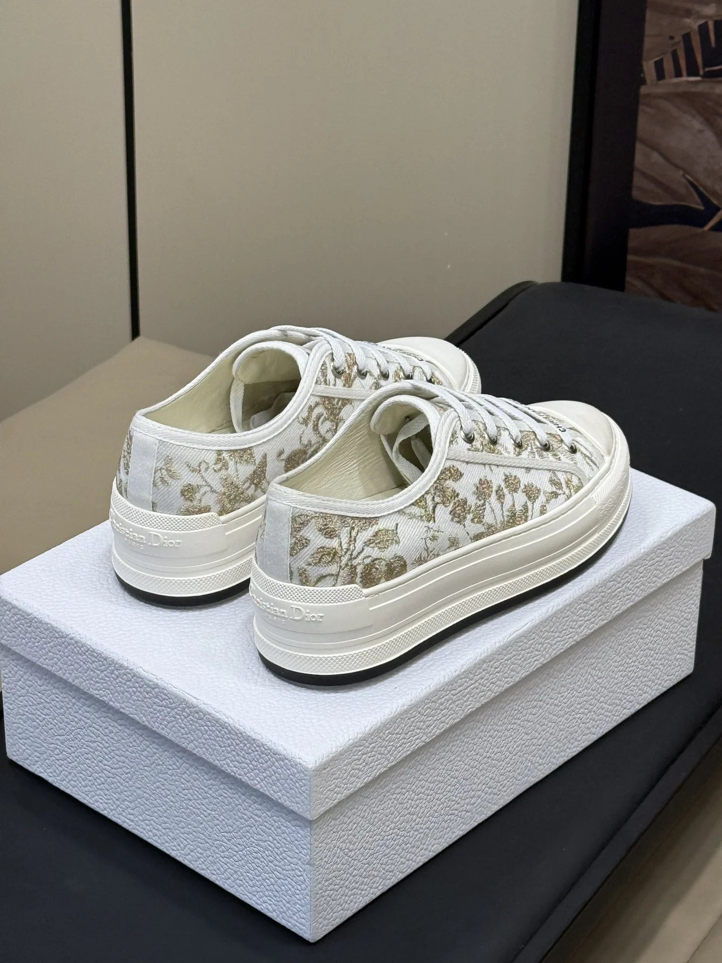DIOR SNEAKER
