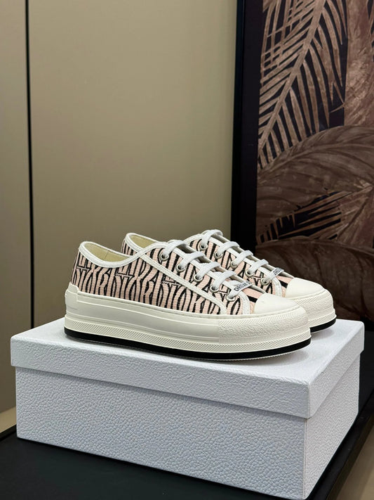 DIOR SNEAKER