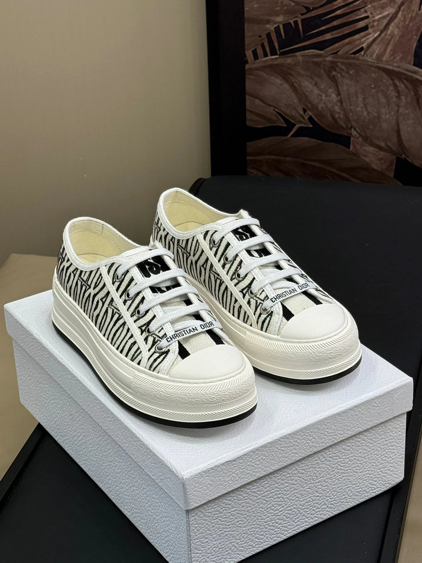 DIOR SNEAKER