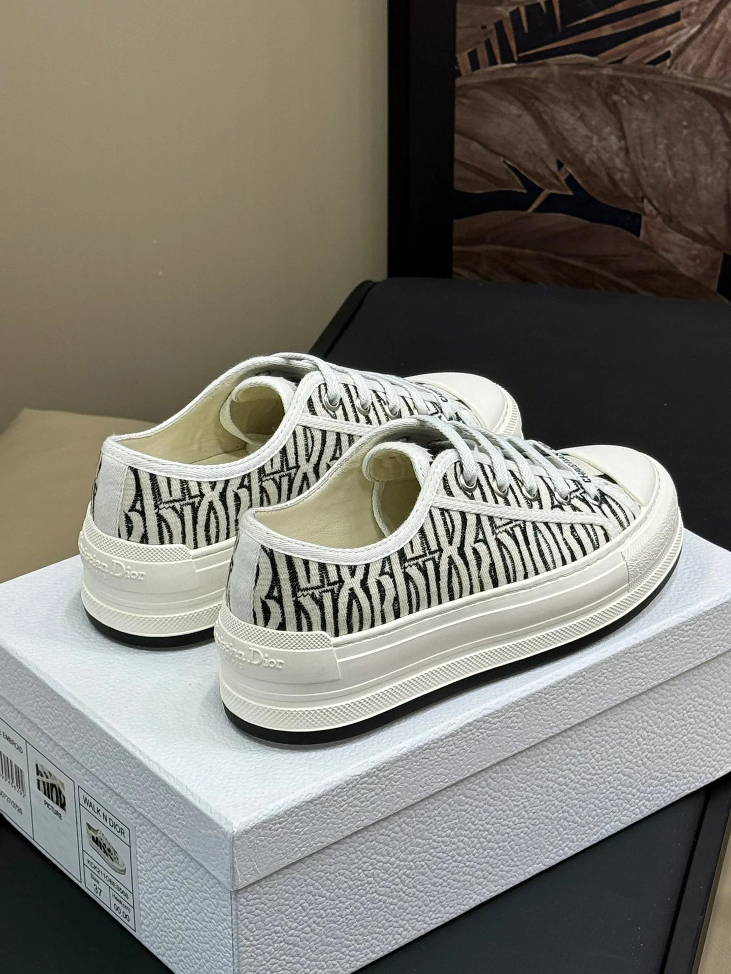 DIOR SNEAKER