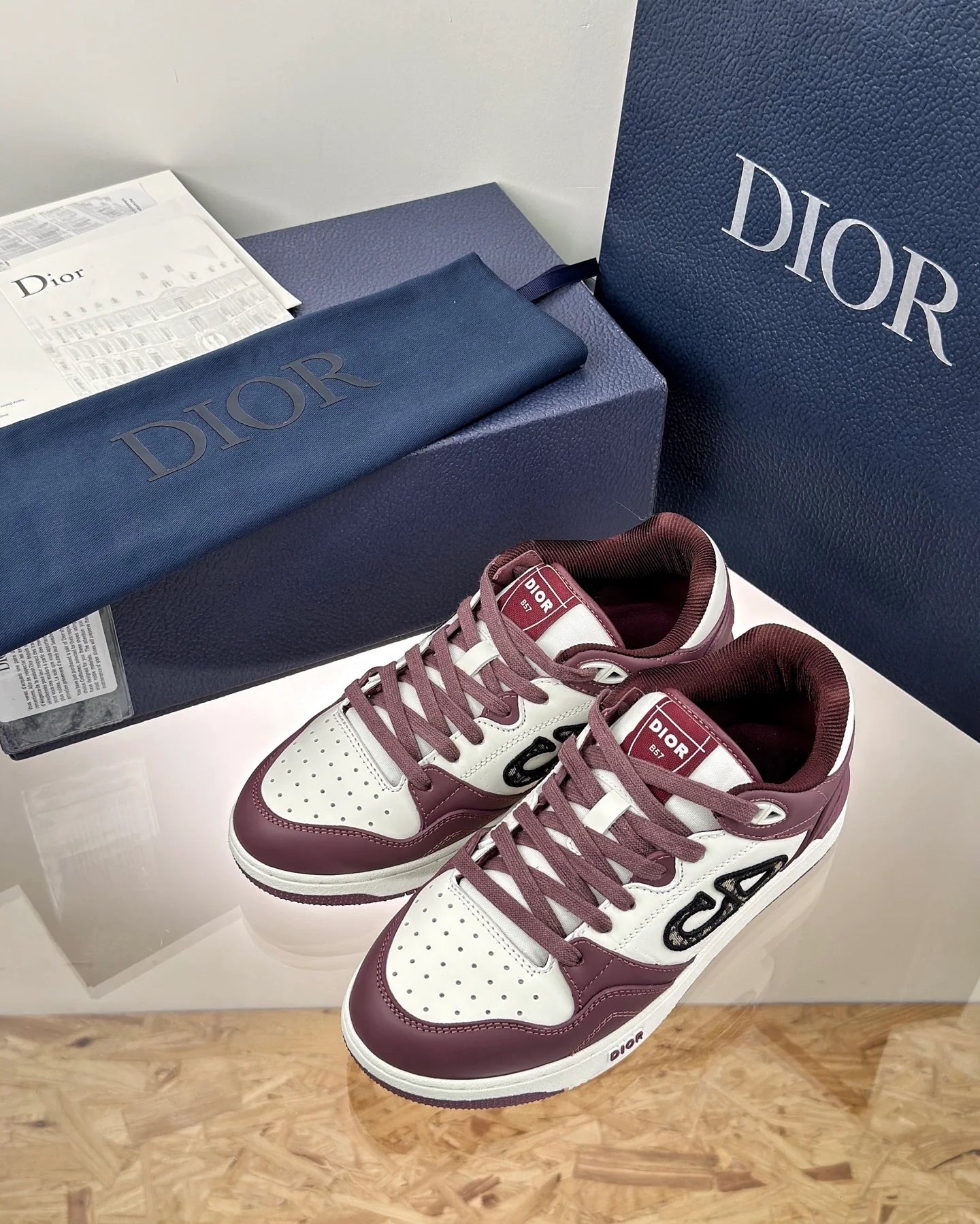 DIOR SNEAKER