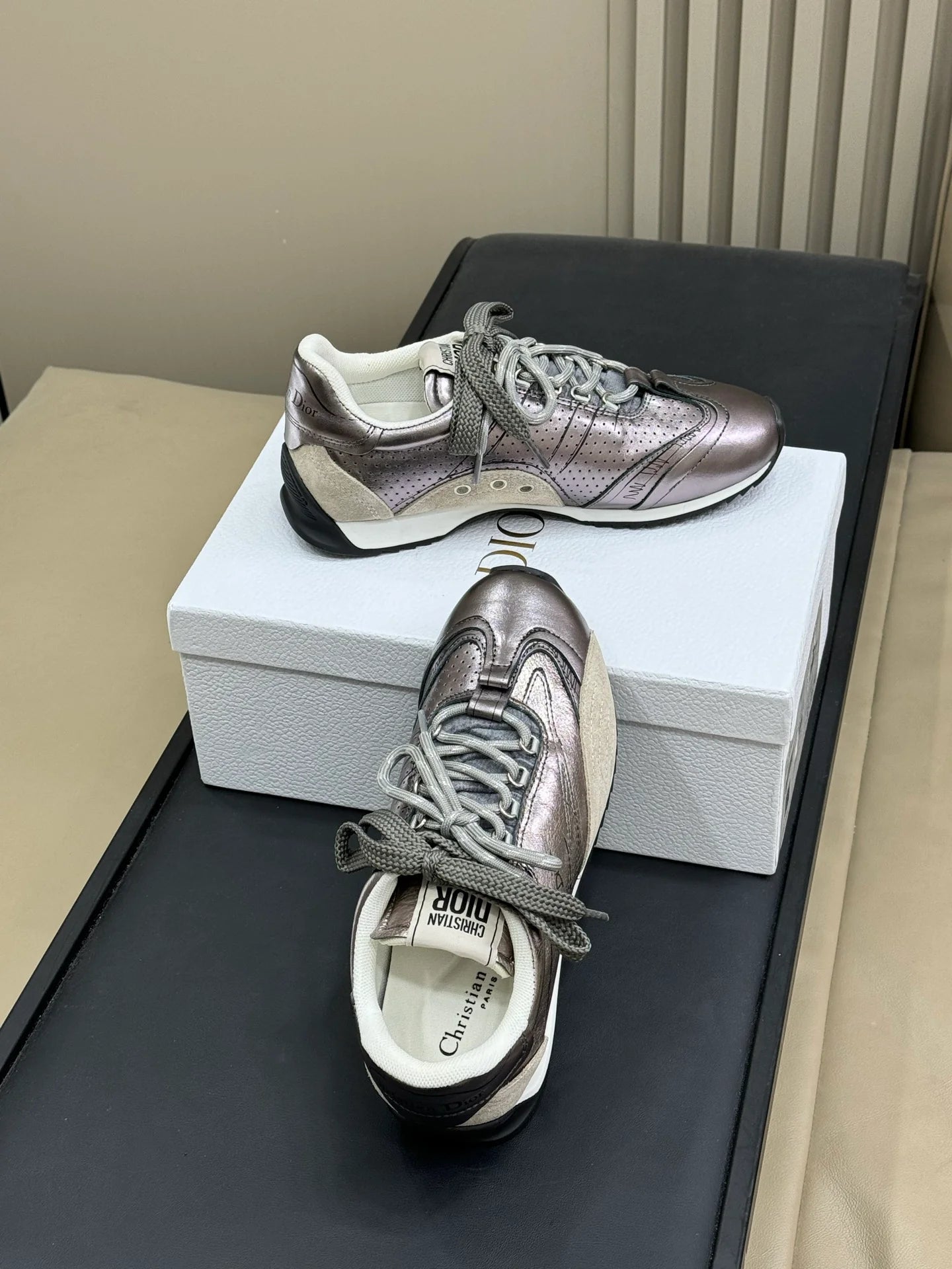DIOR SNEAKER