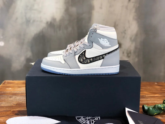 DIOR SNEAKER