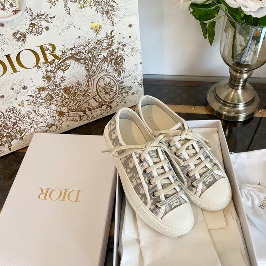 DIOR SNEAKER