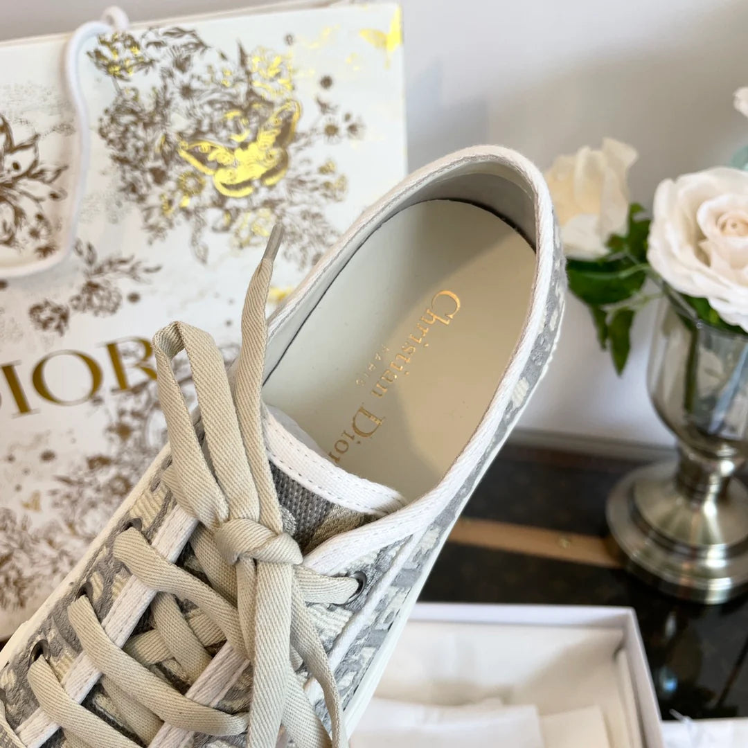 DIOR SNEAKER