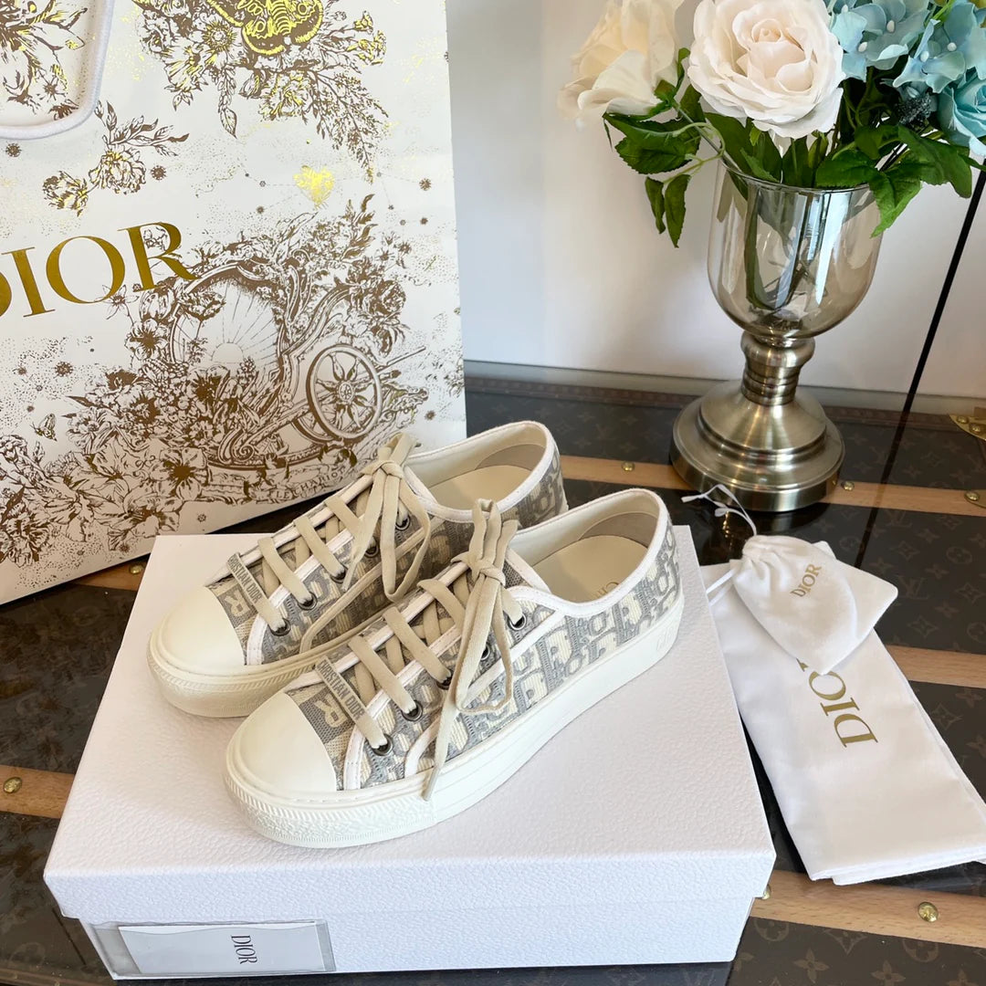 DIOR SNEAKER
