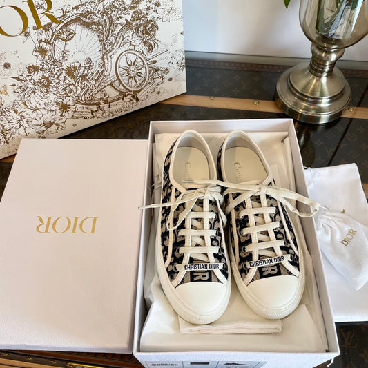 DIOR SNEAKER