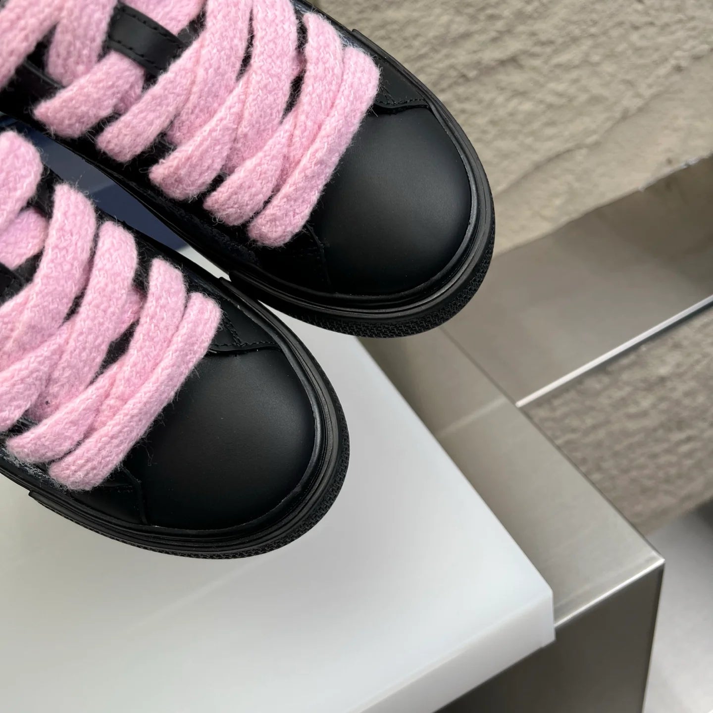 DIOR SNEAKER