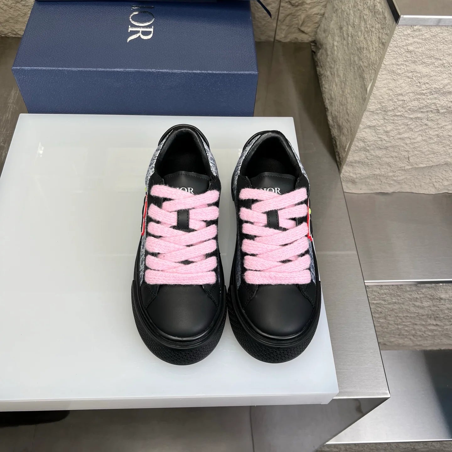 DIOR SNEAKER