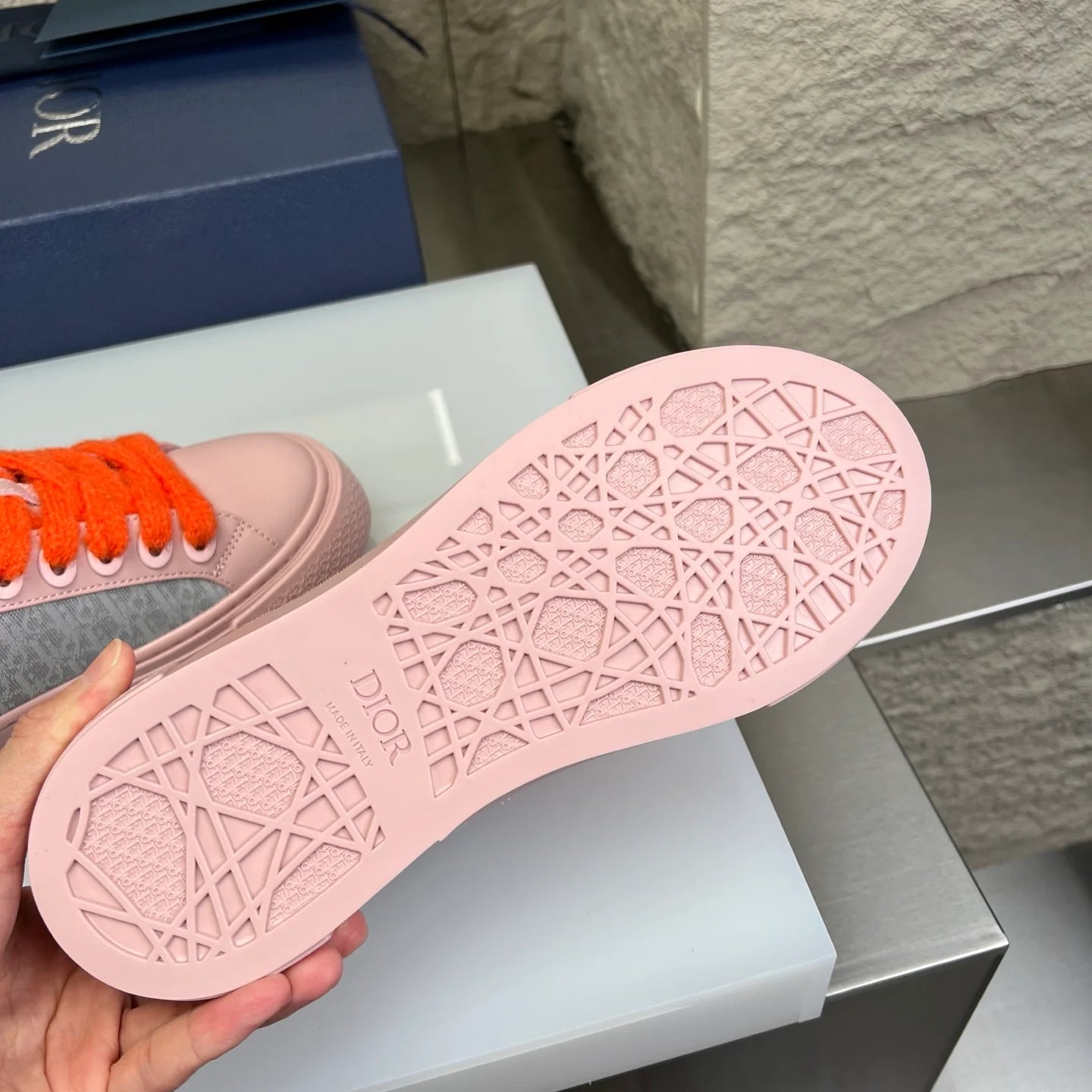 DIOR SNEAKER