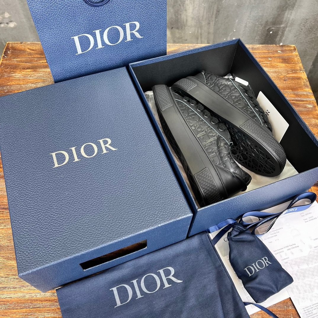 DIOR SNEAKER