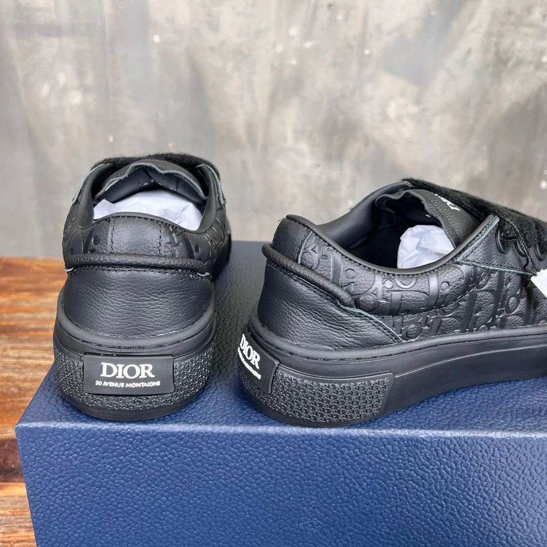 DIOR SNEAKER