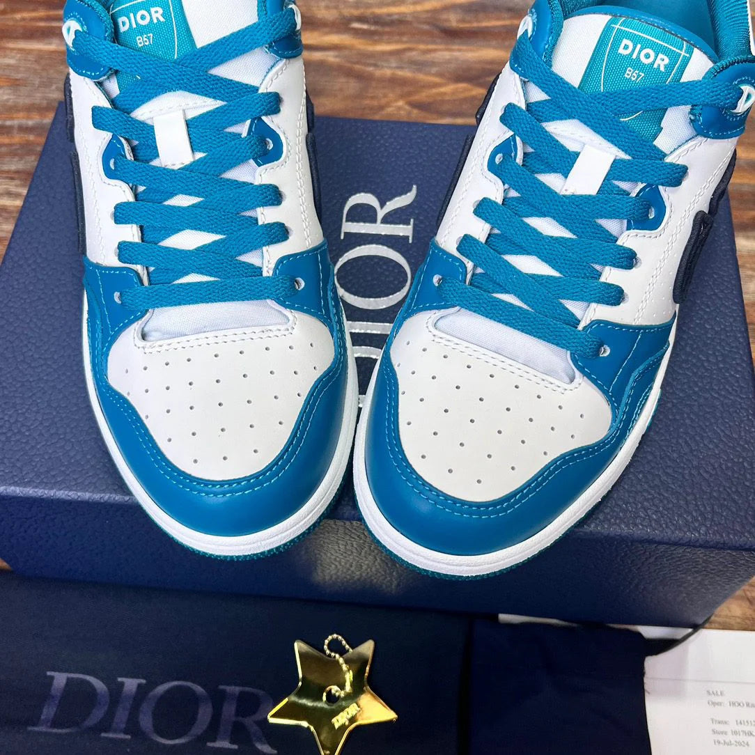 DIOR SNEAKER