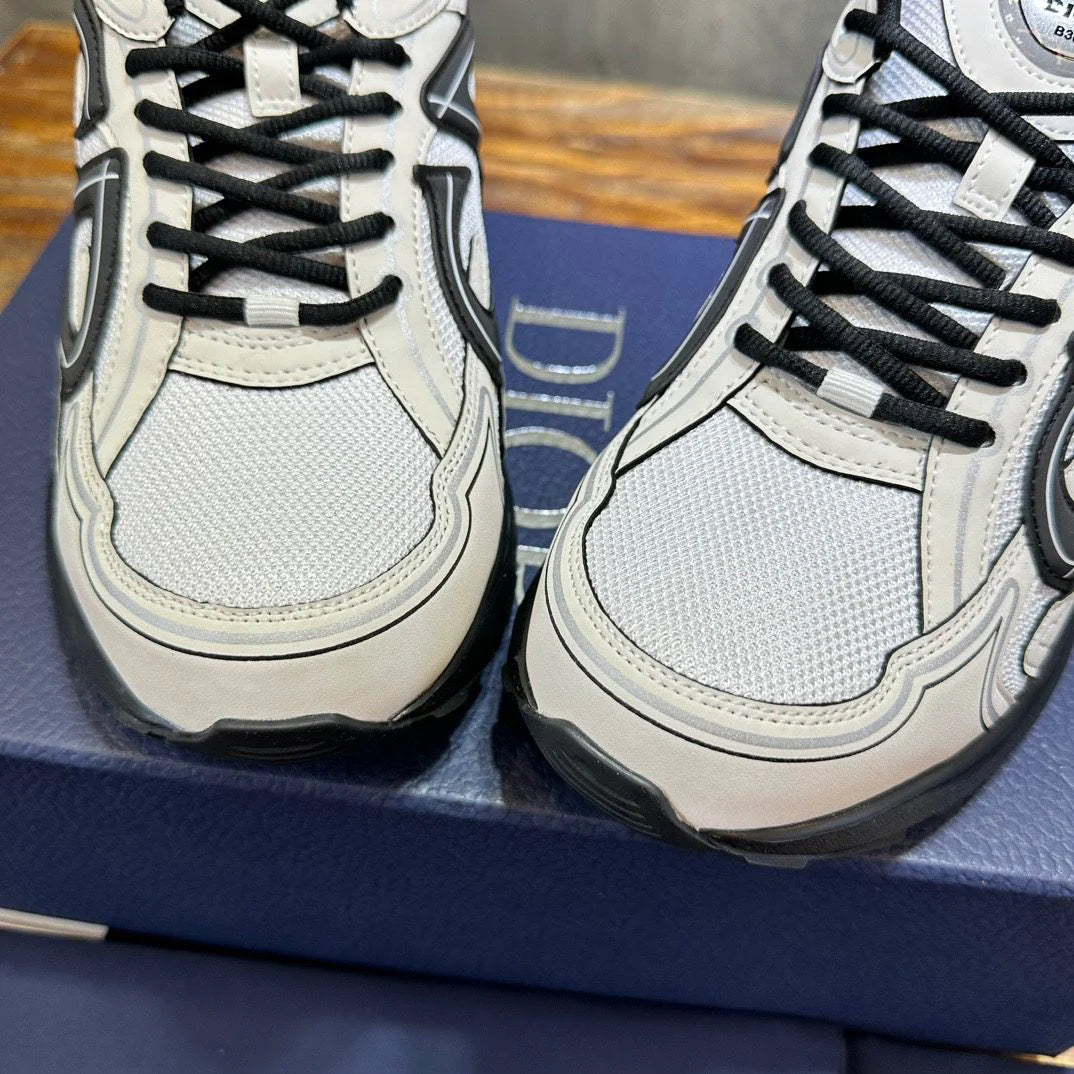 DIOR SNEAKER