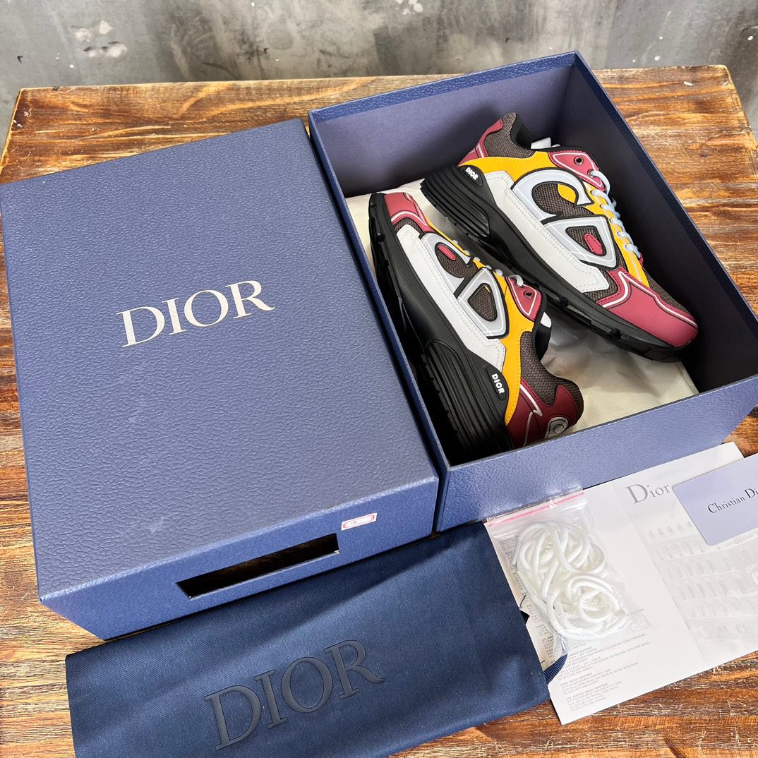 DIOR SNEAKER