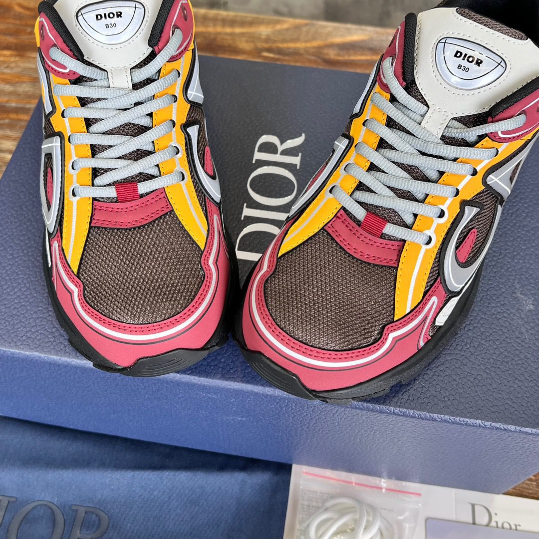 DIOR SNEAKER