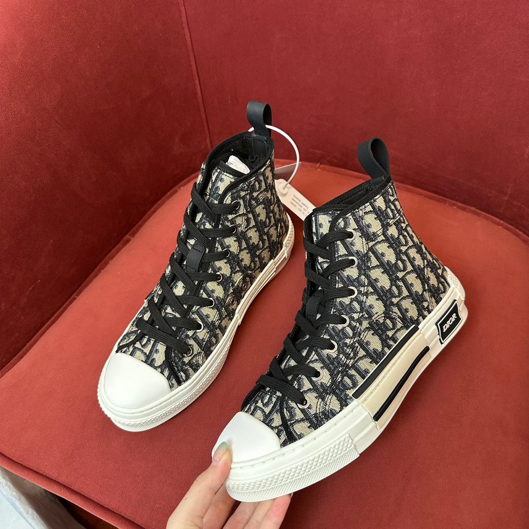 DIOR SNEAKER