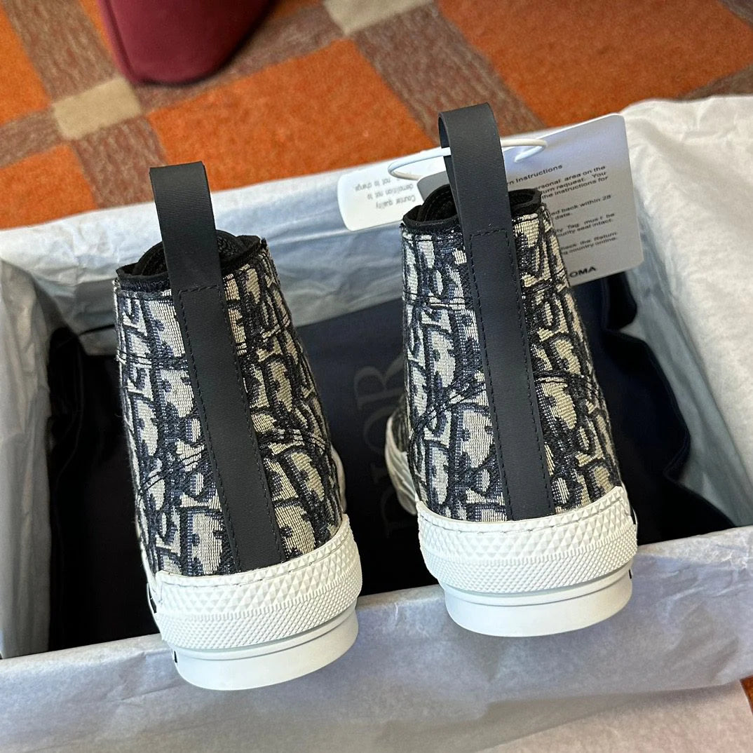 DIOR SNEAKER