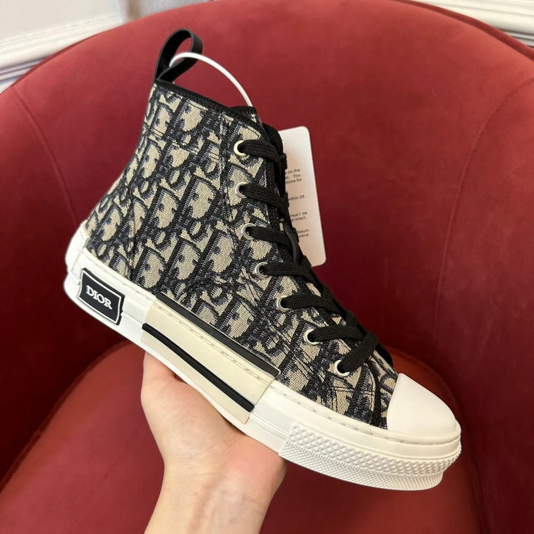 DIOR SNEAKER