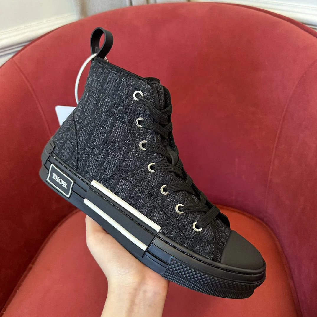 DIOR SNEAKER