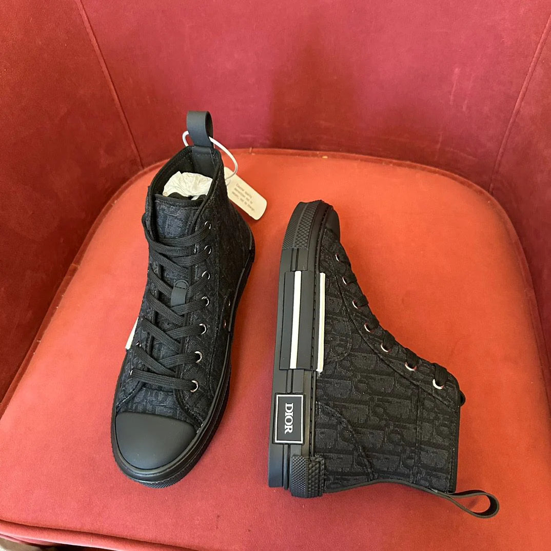 DIOR SNEAKER