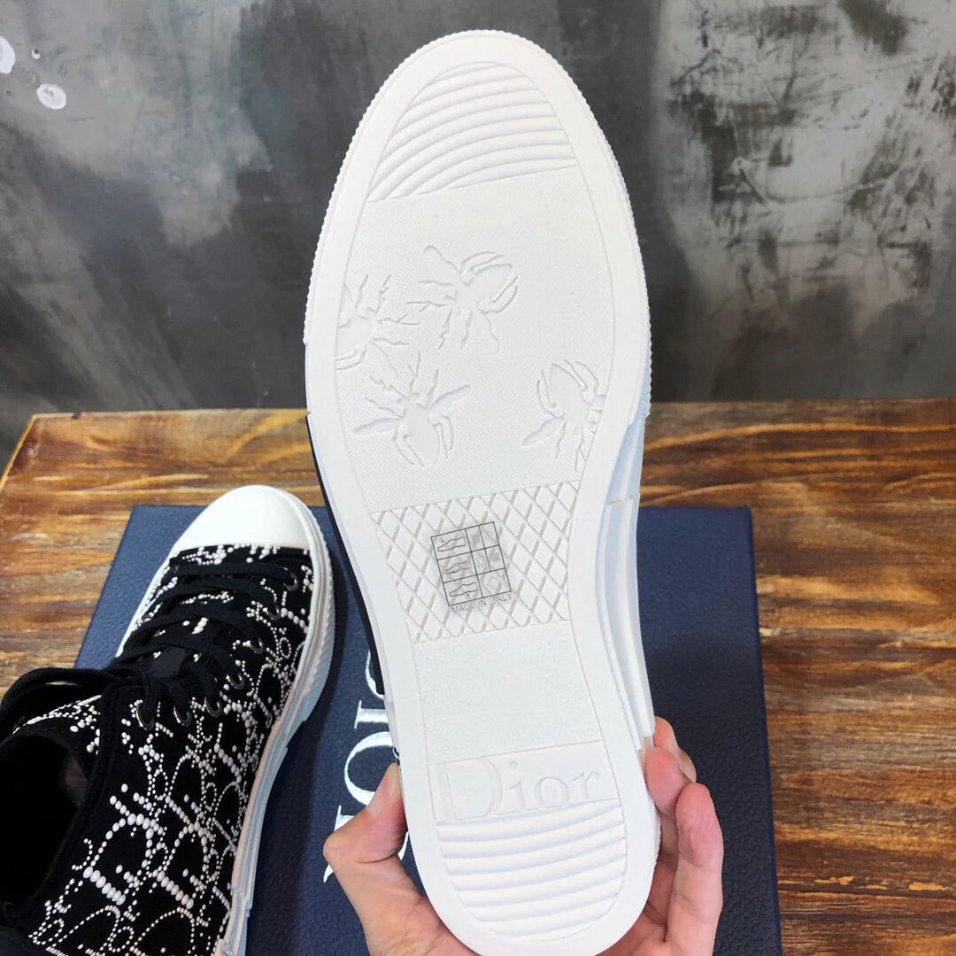 DIOR SNEAKER