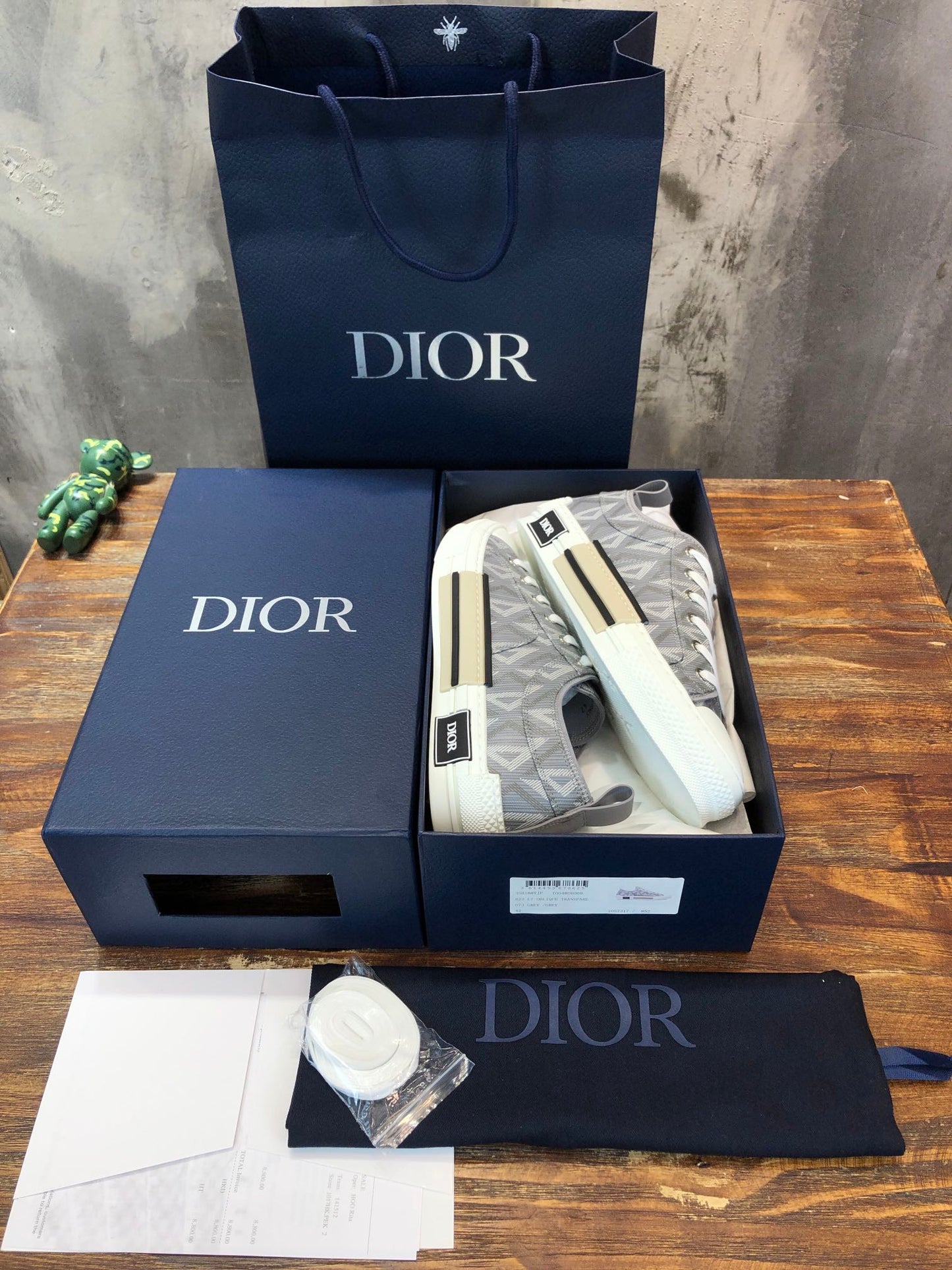 DIOR SNEAKER