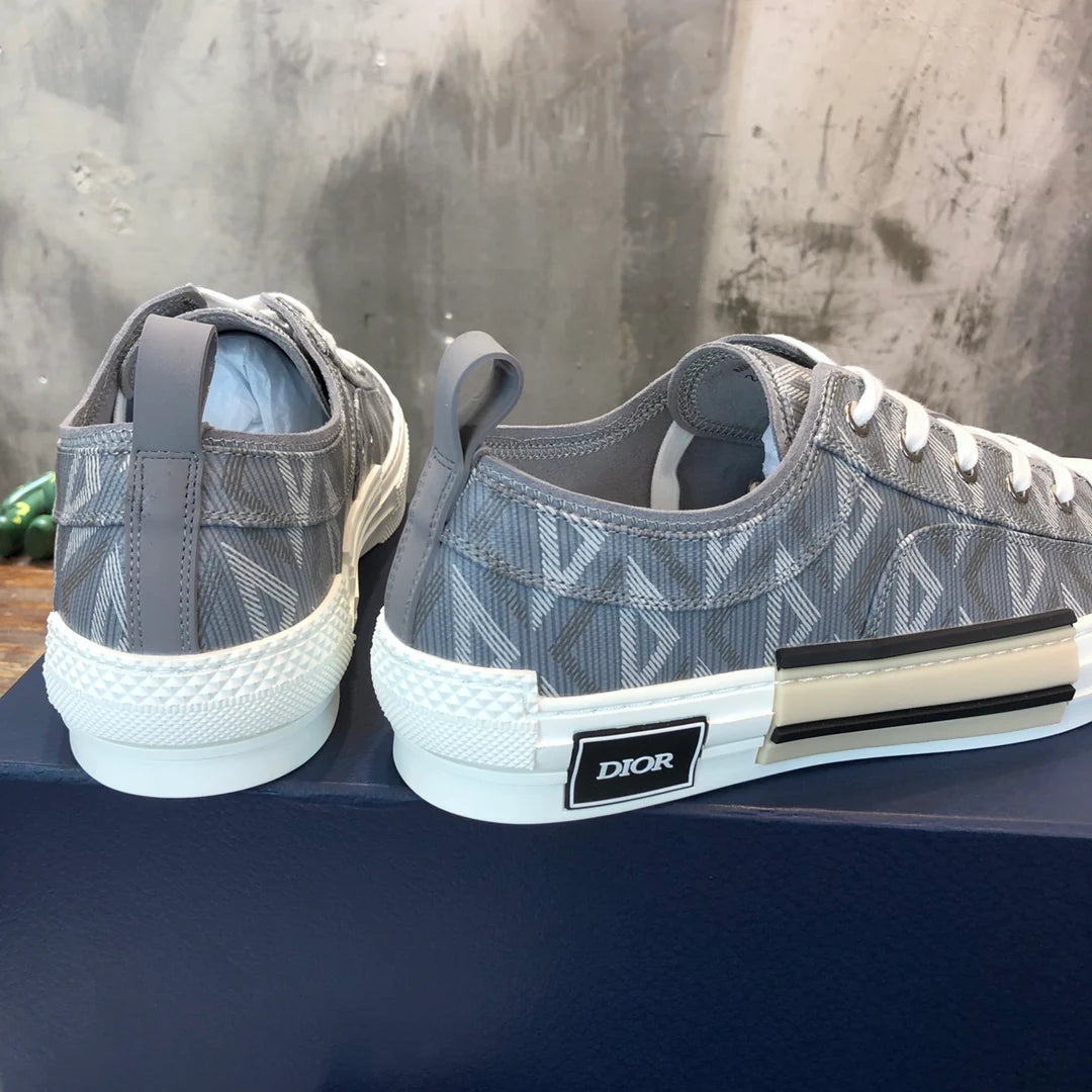 DIOR SNEAKER