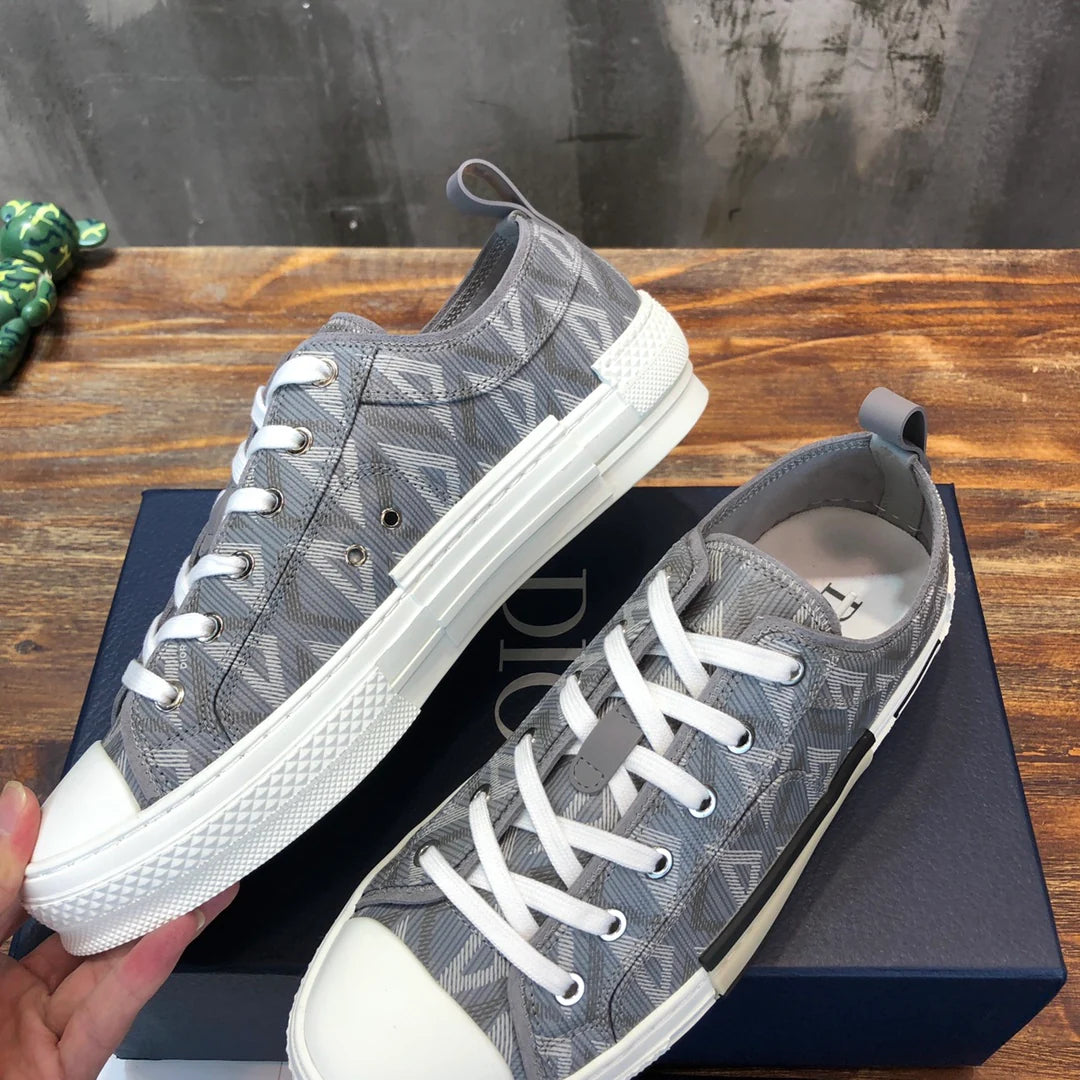 DIOR SNEAKER