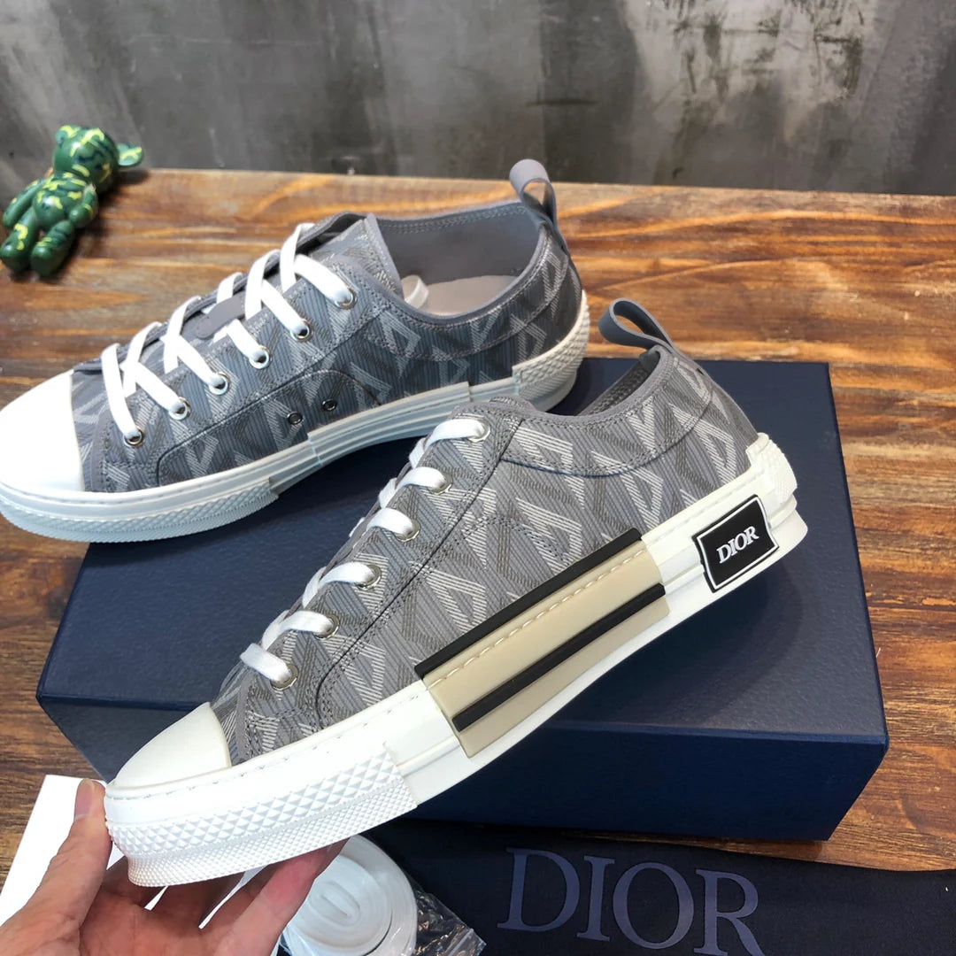 DIOR SNEAKER