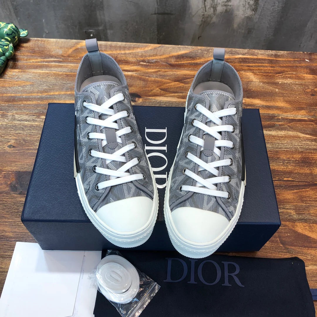 DIOR SNEAKER