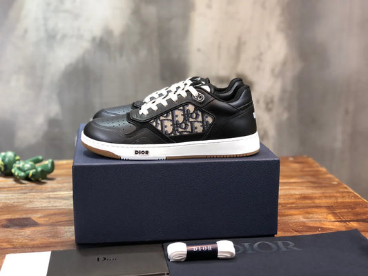 DIOR SNEAKER