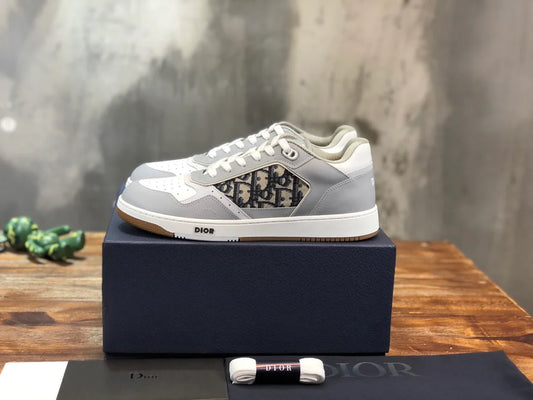 DIOR SNEAKER