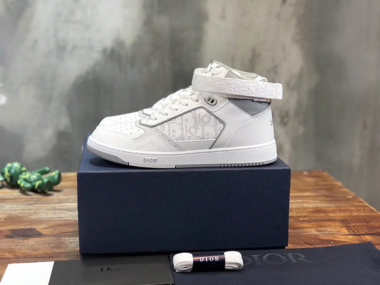 DIOR SNEAKER
