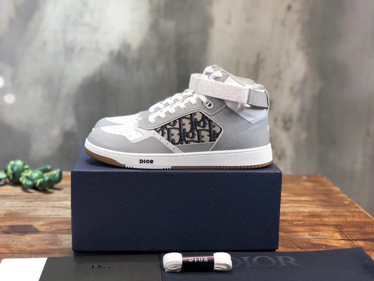 DIOR SNEAKER