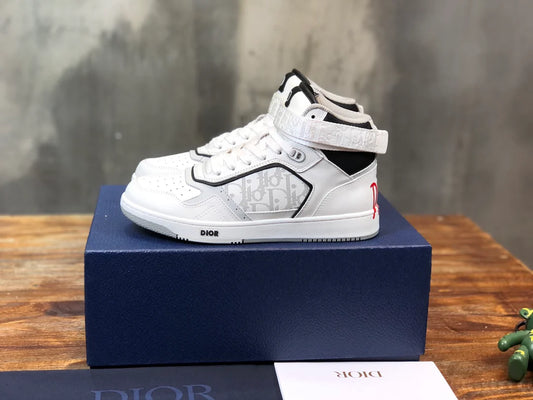 DIOR SNEAKER