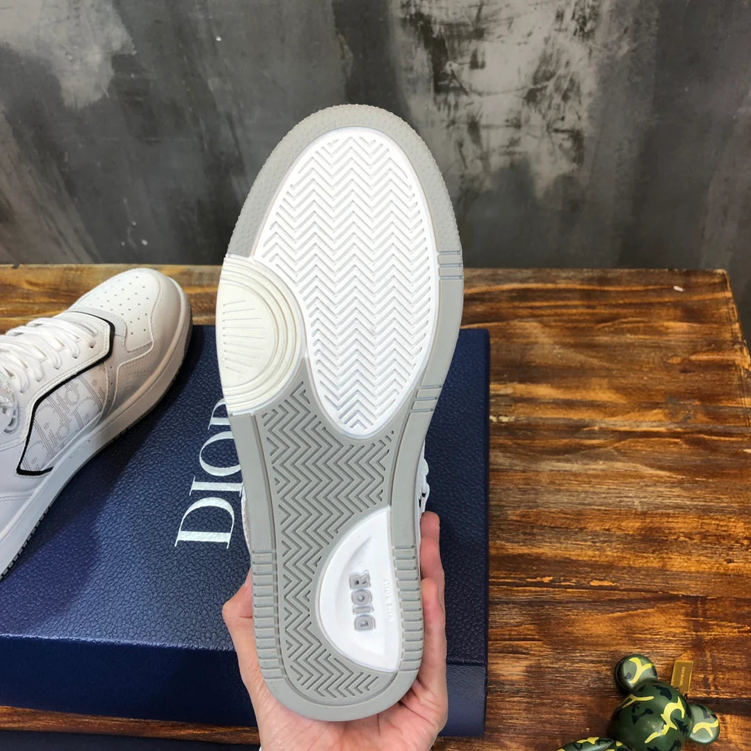 DIOR SNEAKER