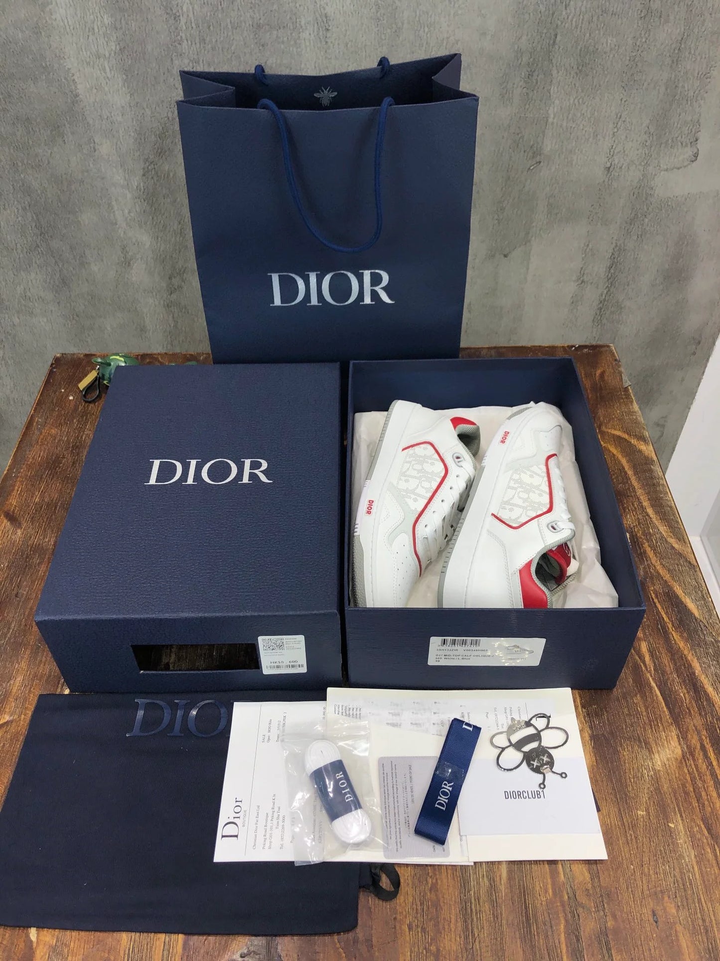 DIOR SNEAKER
