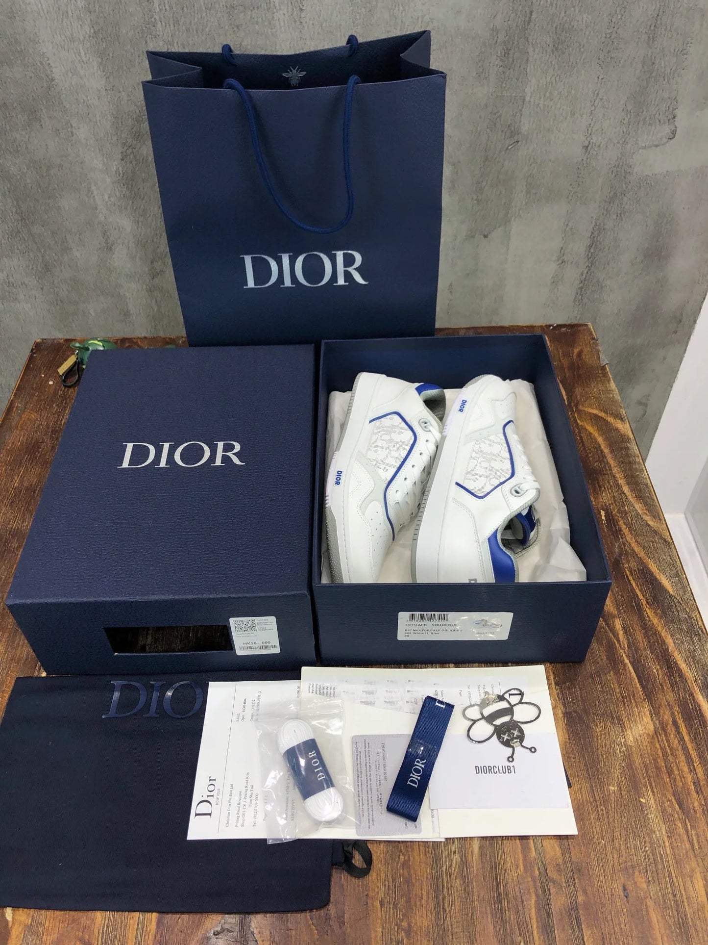 DIOR SNEAKER