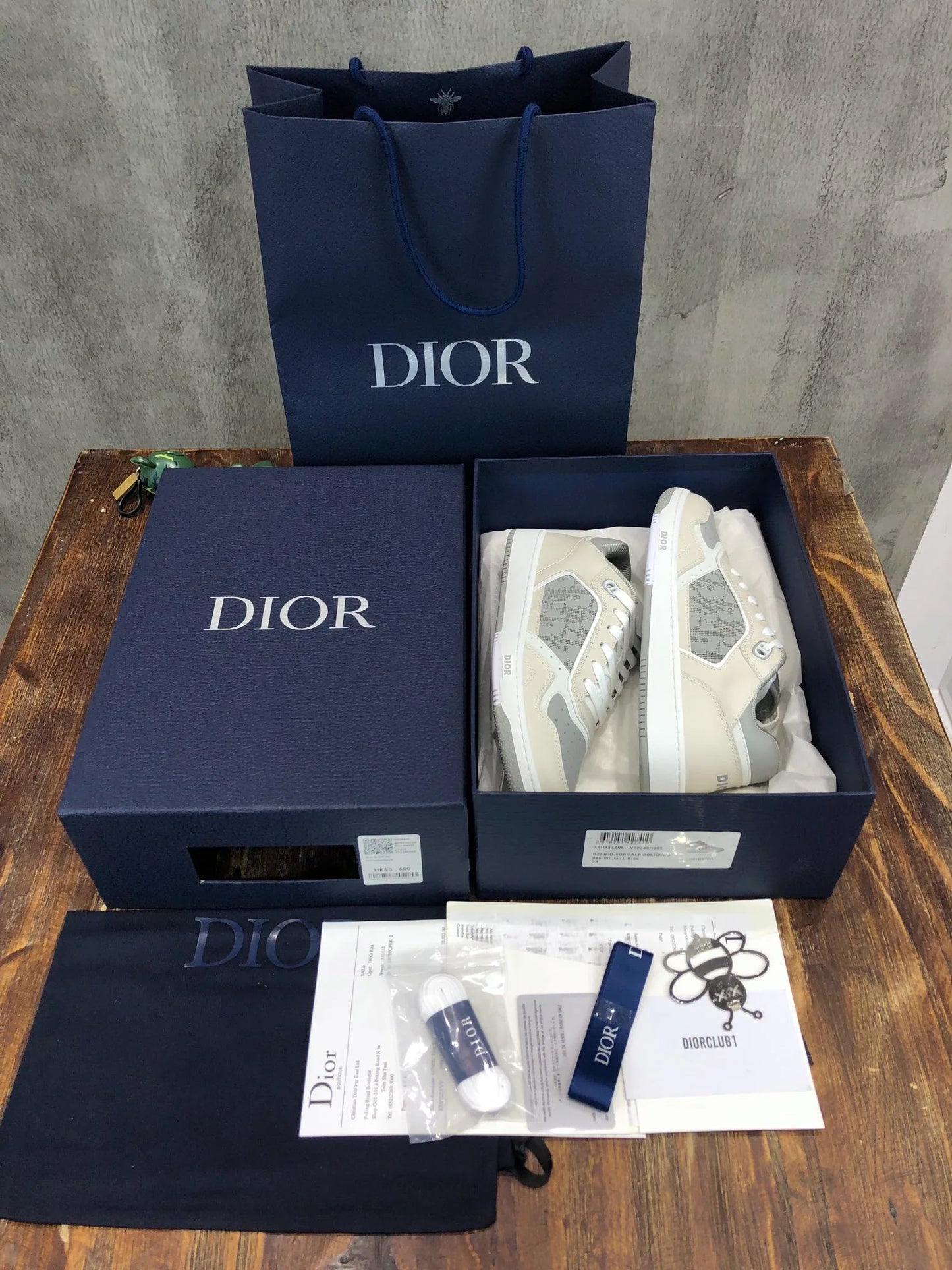 DIOR SNEAKER