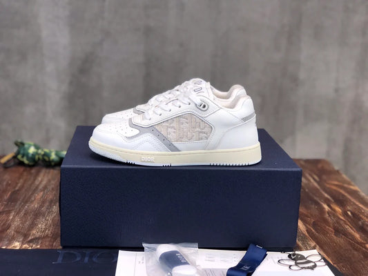 DIOR SNEAKER