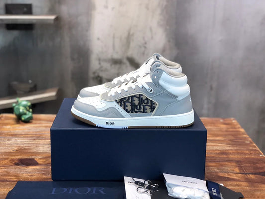 DIOR SNEAKER