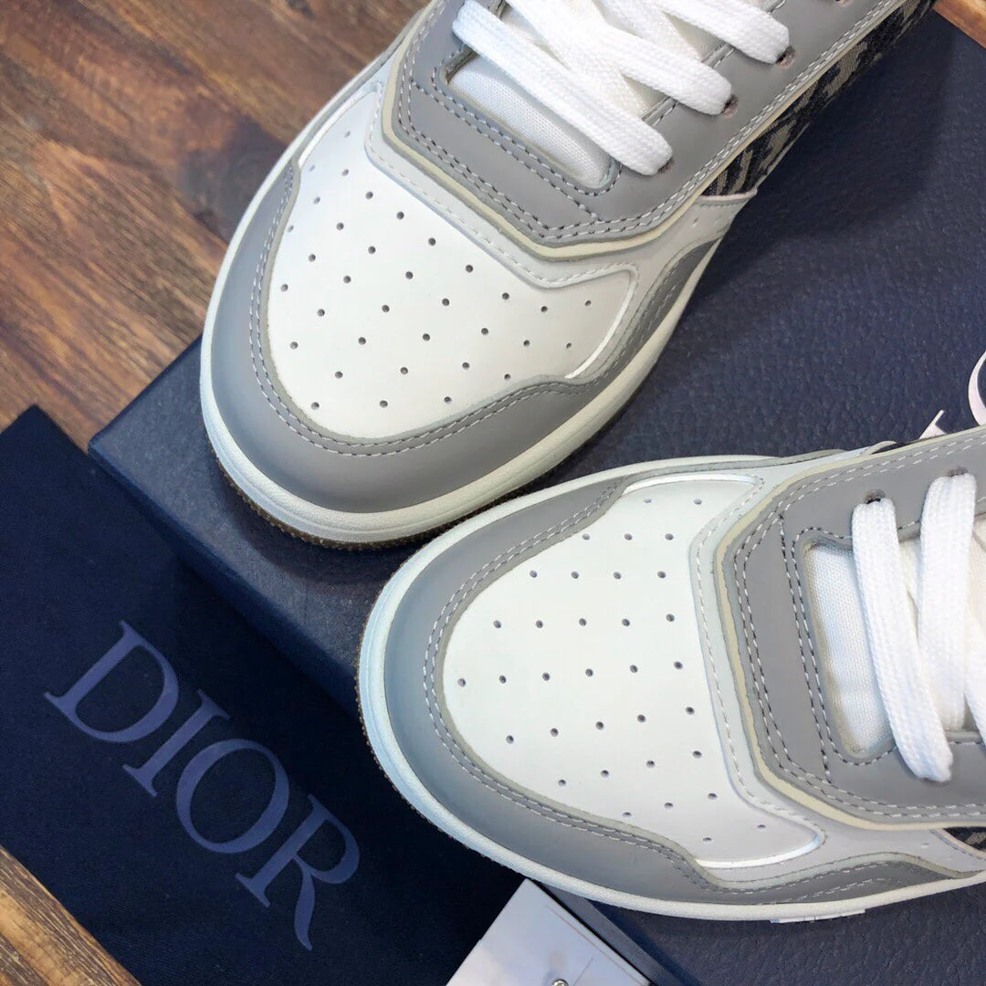 DIOR SNEAKER